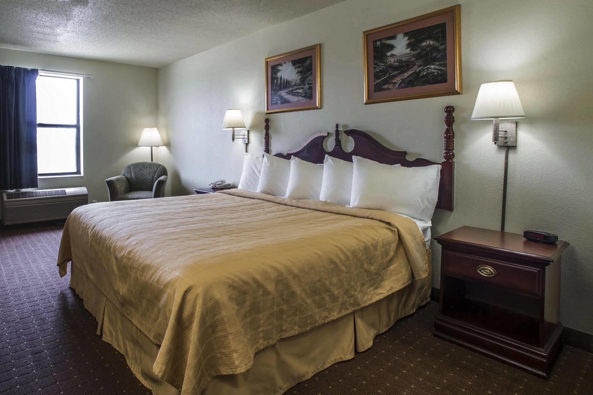 Quality Inn Harrisburg Zewnętrze zdjęcie