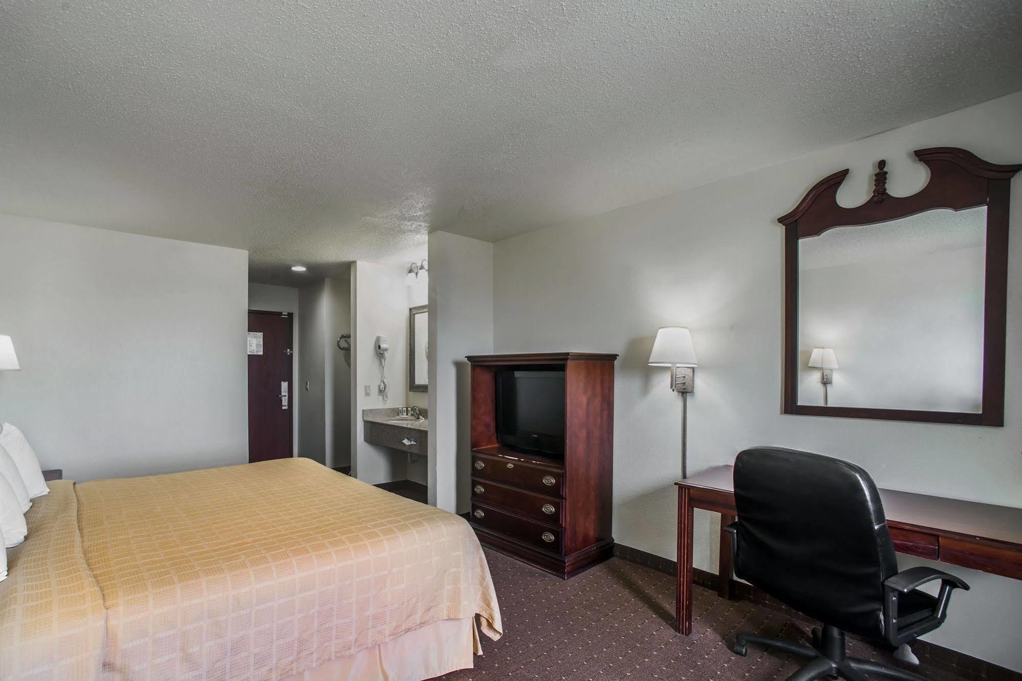Quality Inn Harrisburg Zewnętrze zdjęcie
