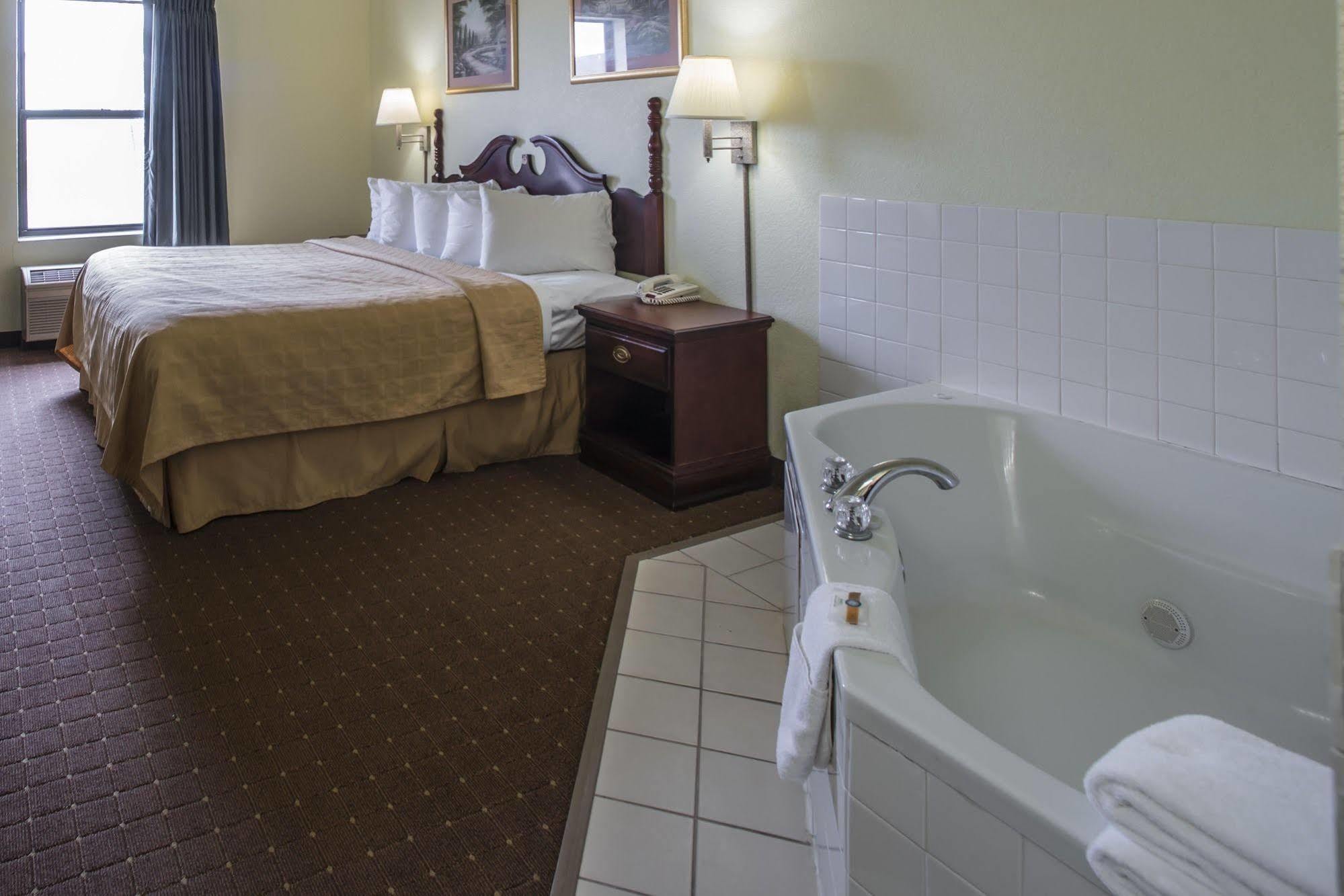 Quality Inn Harrisburg Zewnętrze zdjęcie